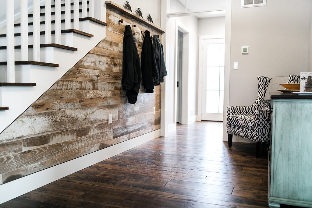 Whitehall - 6 Pastures Barn Wood - Resawn Barn Siding - Cochran's Lumber