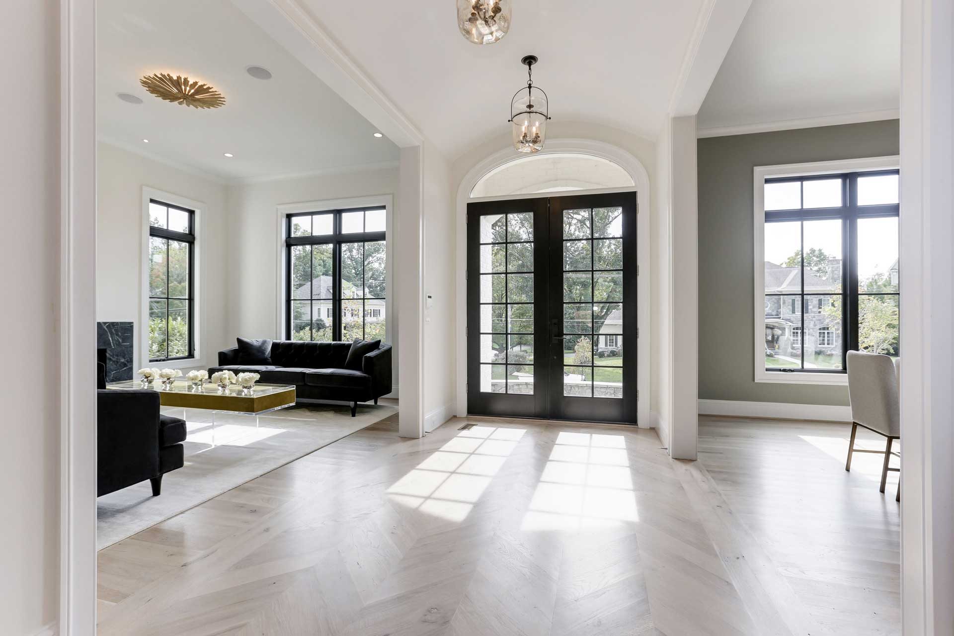 Image of Live Sawn White Oak Chevron Pattern Wood Floor